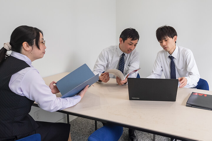 トヨタL&F千葉について 人と人、人とモノをつなぐ事業。